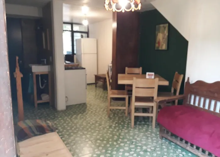 Casa Entera Solo Para Ti. Sencilla Y Comoda Para Familia, Estudios O Trabajo